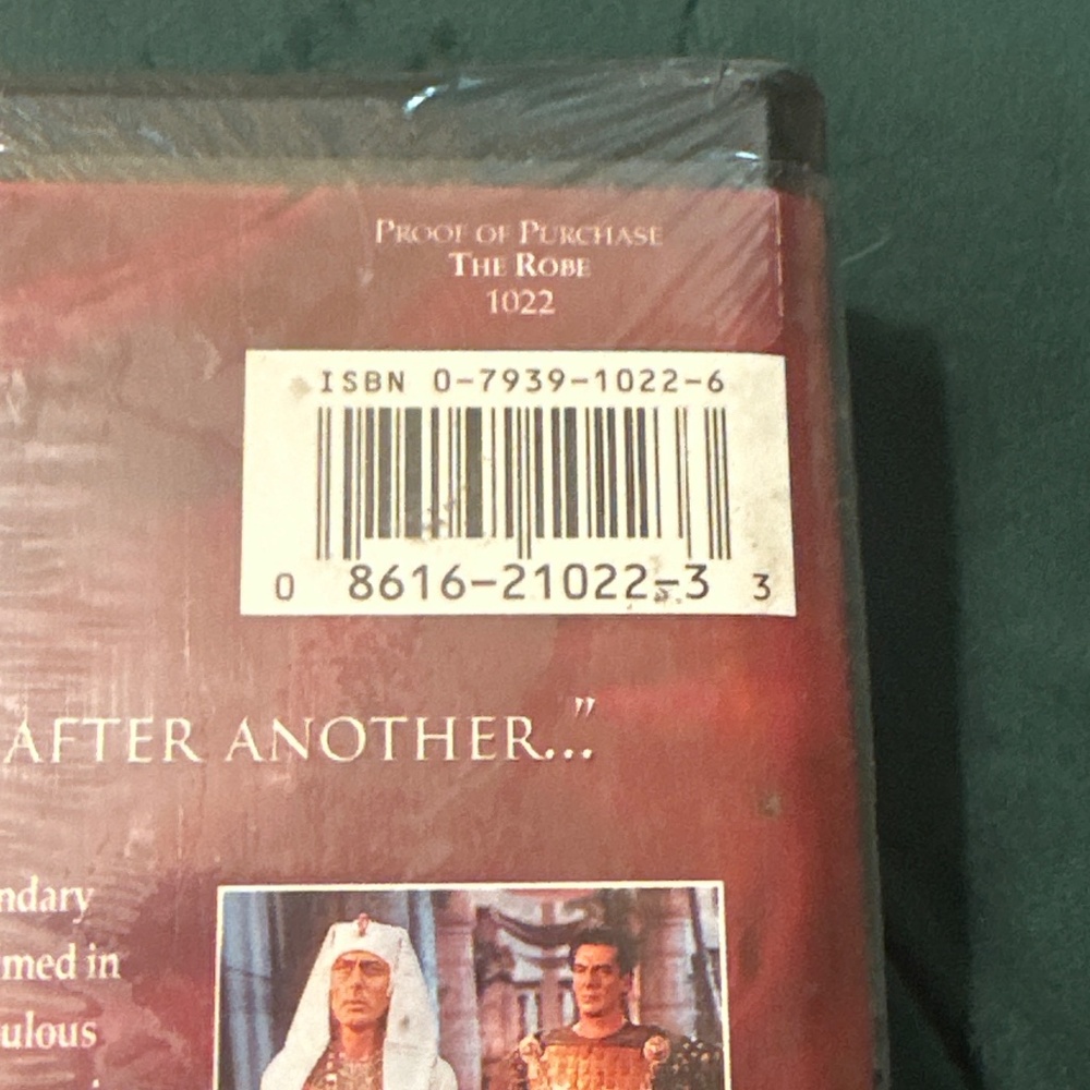 The Robe - Picture 3 of 3